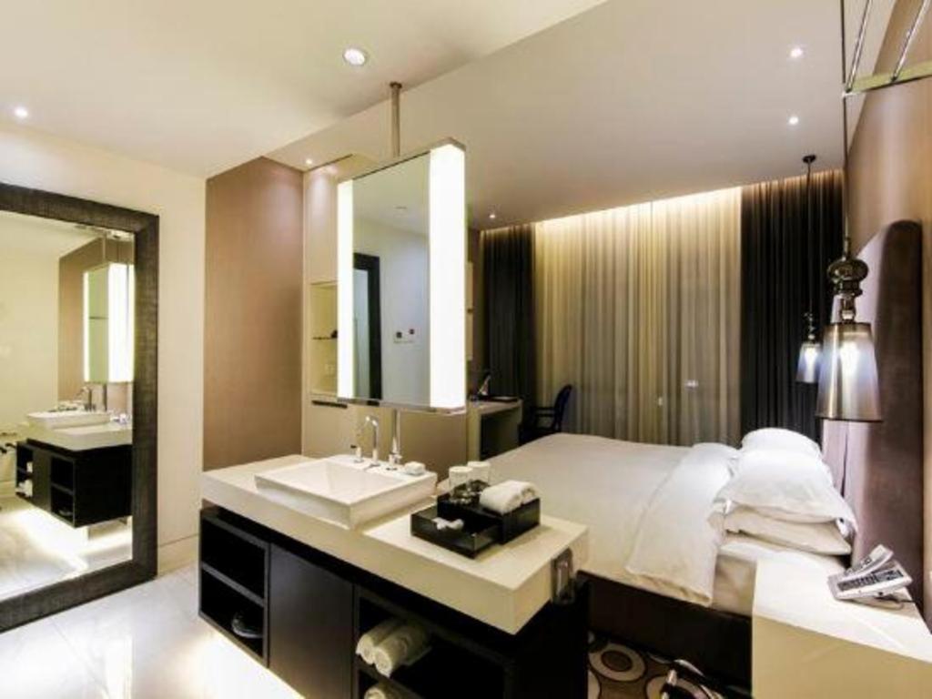 Jinjiang Metropolo Hotel Classiq Shanghai Off Bund Exteriör bild
