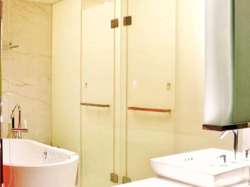 Jinjiang Metropolo Hotel Classiq Shanghai Off Bund Exteriör bild